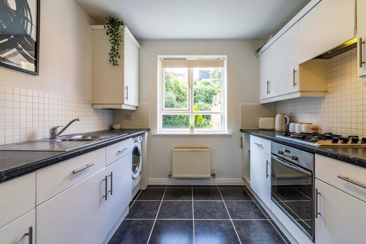 Fantastic Apartment, Short Distance From City Centre, Free Parking Nottingham Buitenkant foto